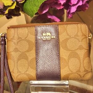 Coach Signature Brown Wristlet NWOT